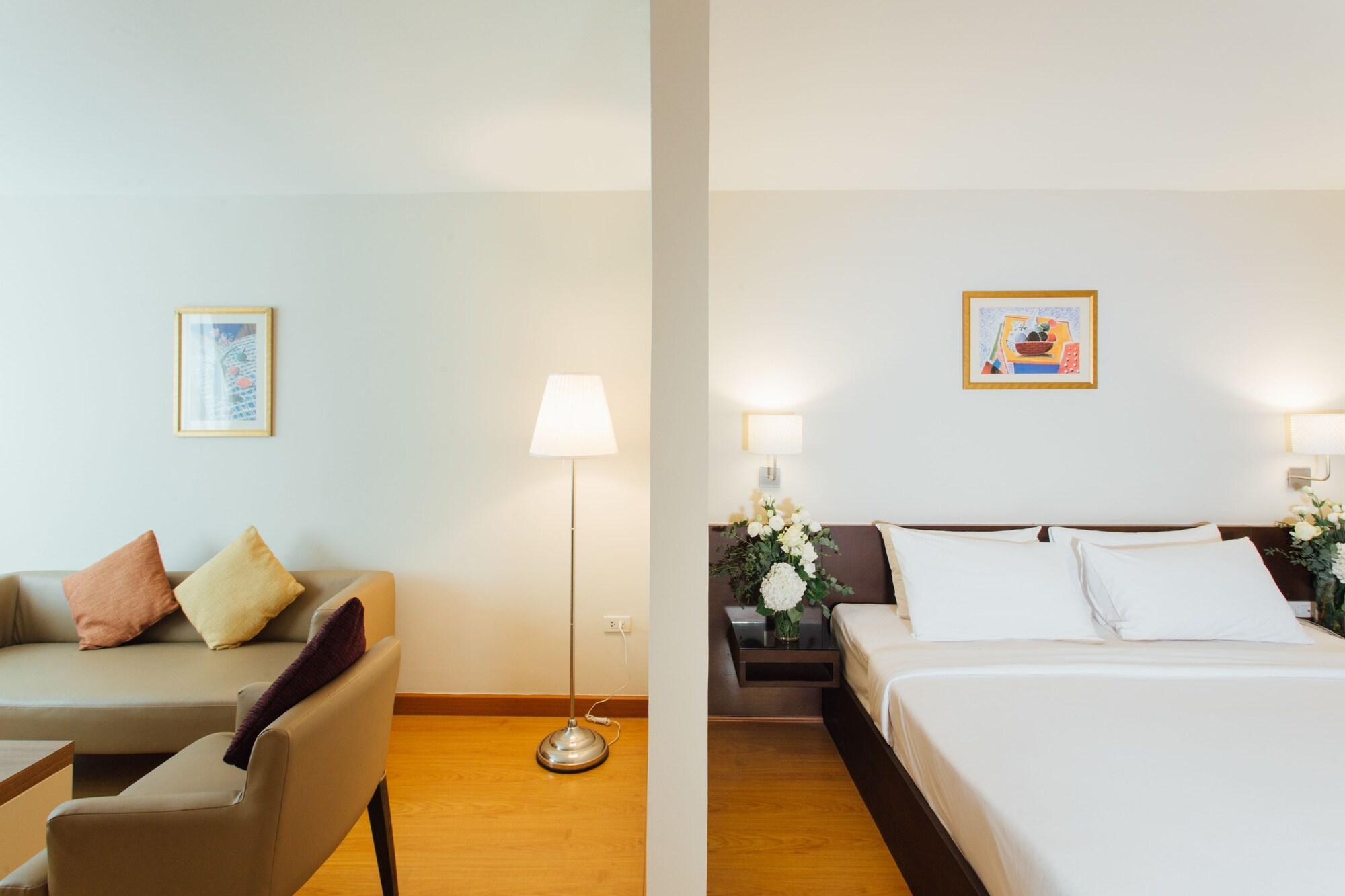 בנגקוק Seasons Siam Hotel מראה חיצוני תמונה